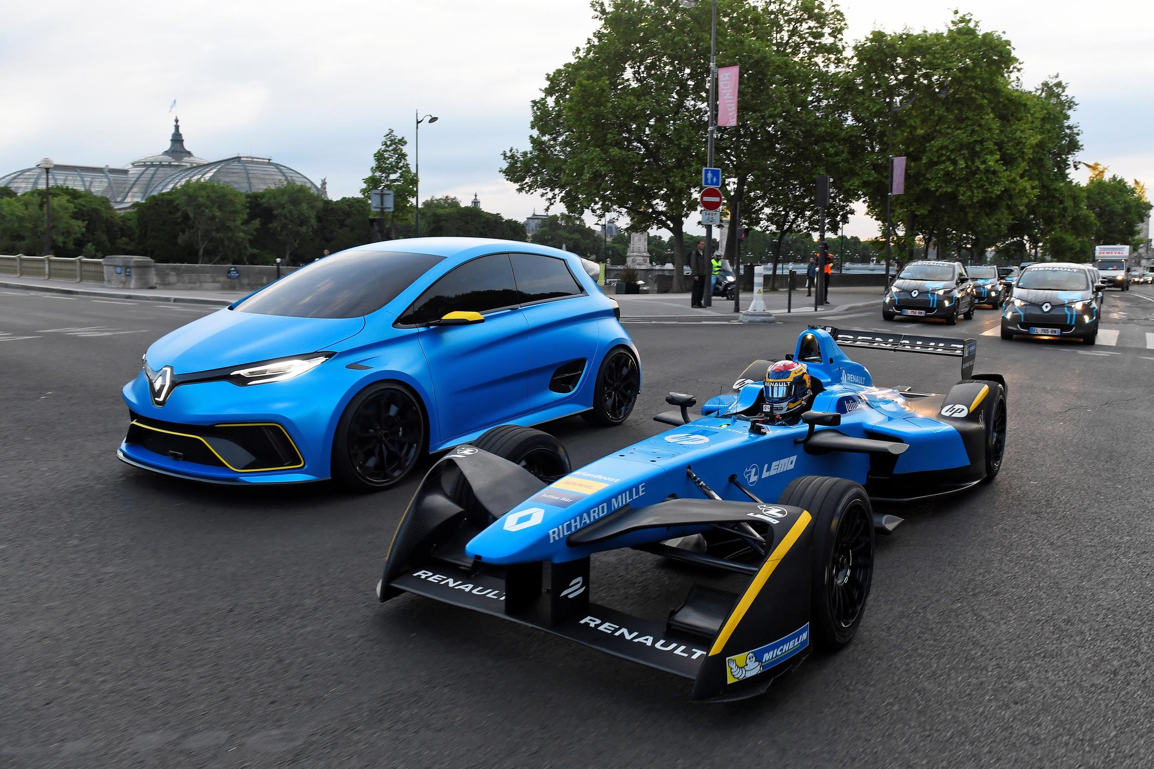 Електрическият Renault Zoe e-sport concept до състезателния болид Renault Formula E
